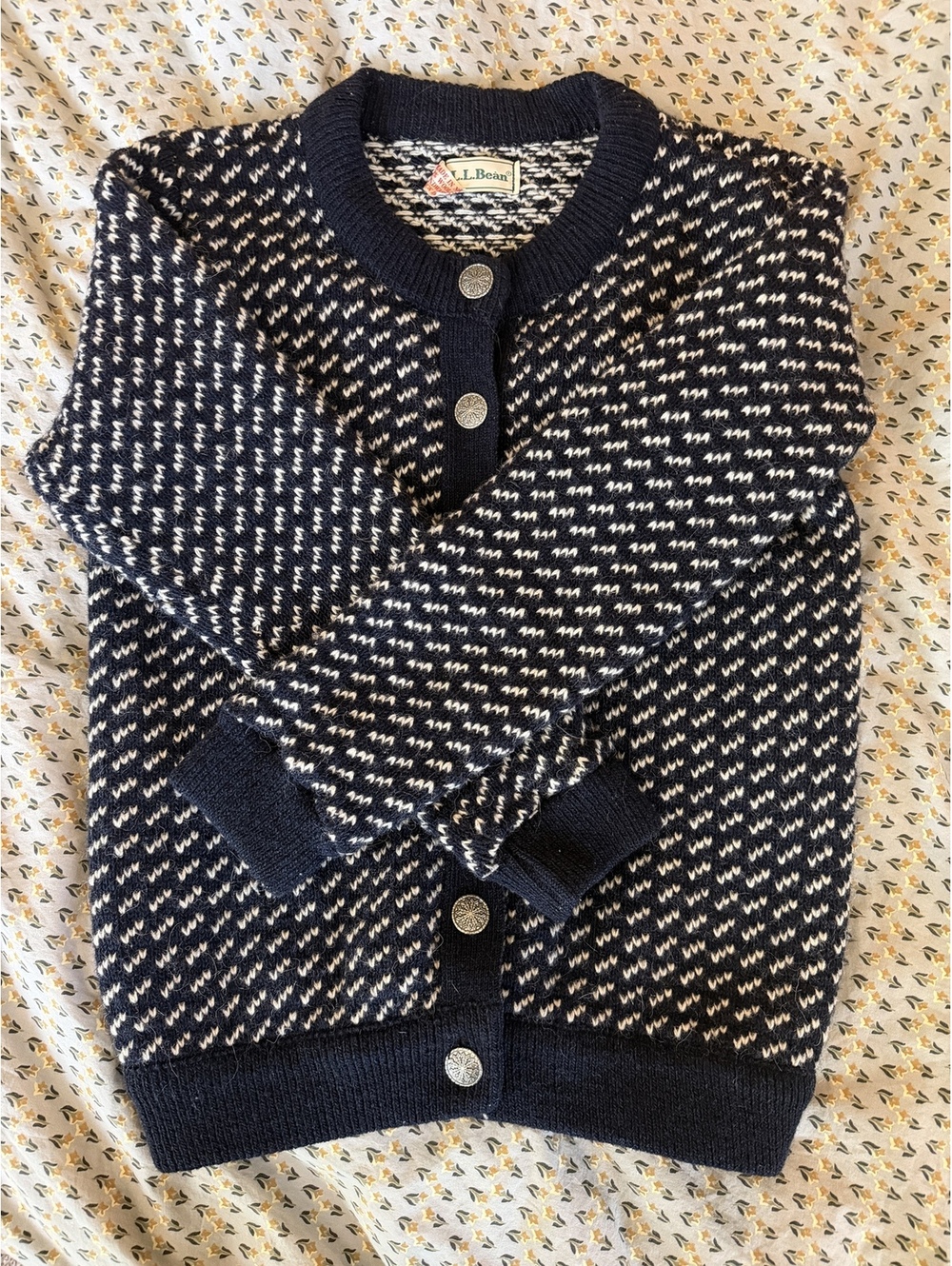 Vintage L.L.Bean Ladies Medium Navy and White Button-Up Cardigan Sweater